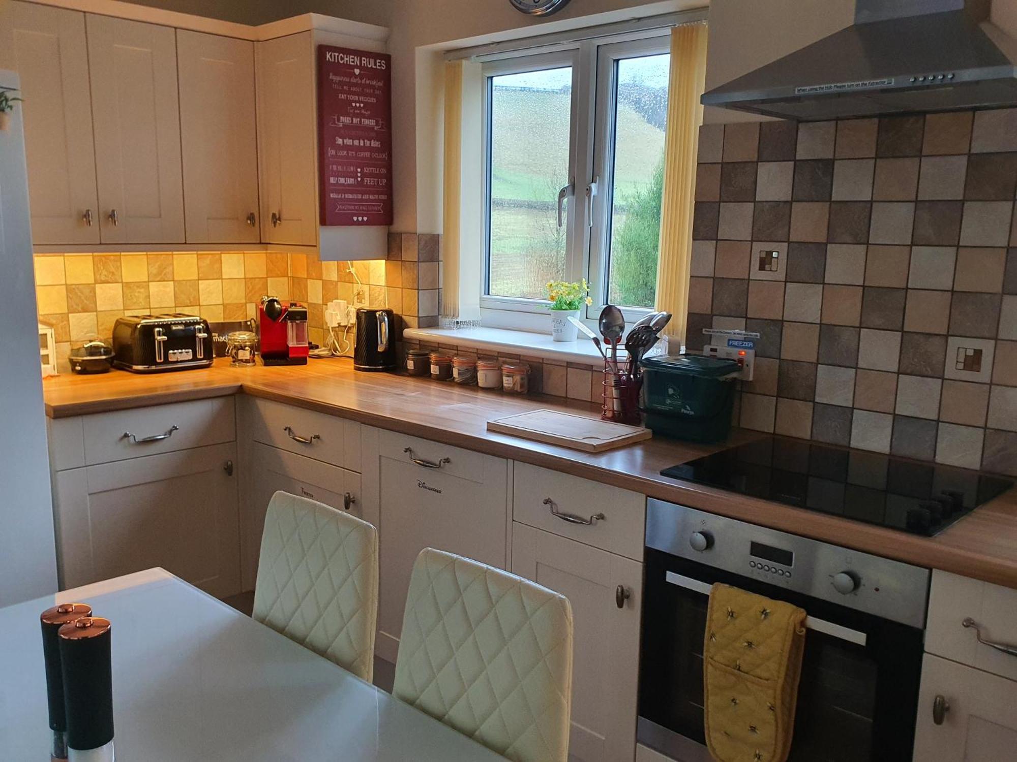Idyllic 2 Bedroom Self-Contained Upsidedown Annexe Llandrindod Wells Buitenkant foto